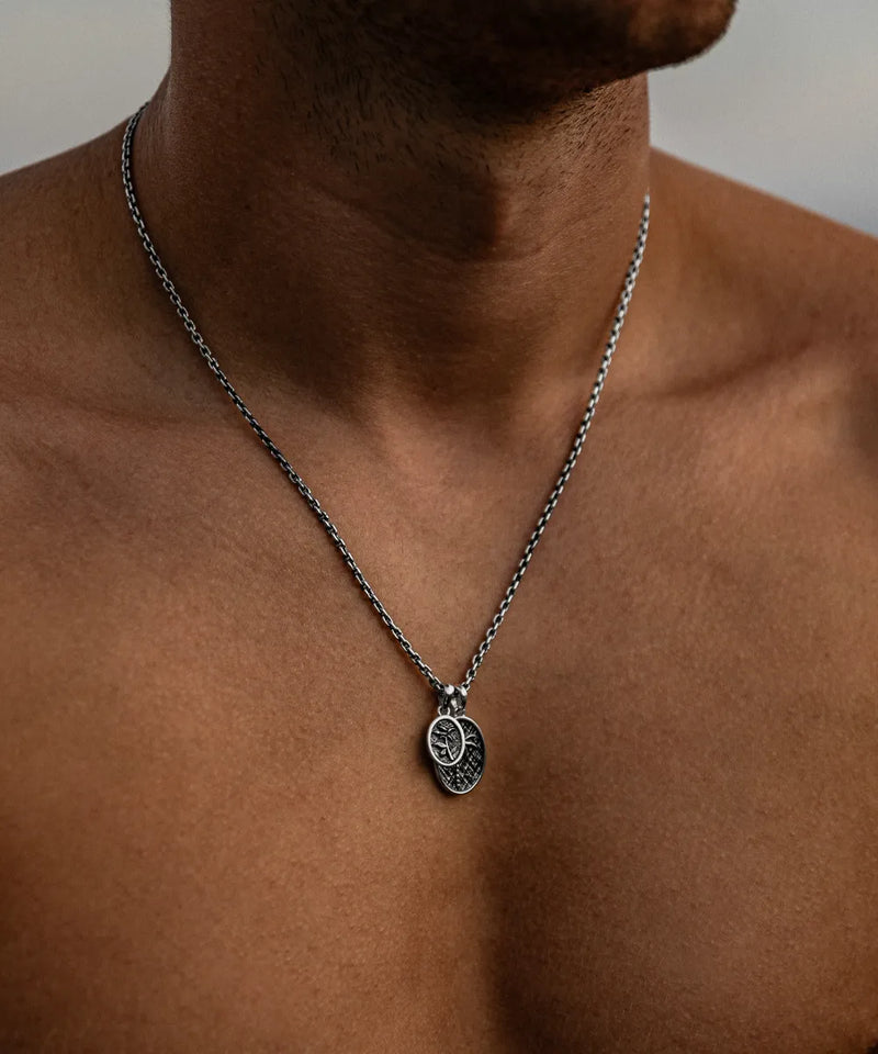 Be Lost Palm Tree Necklace