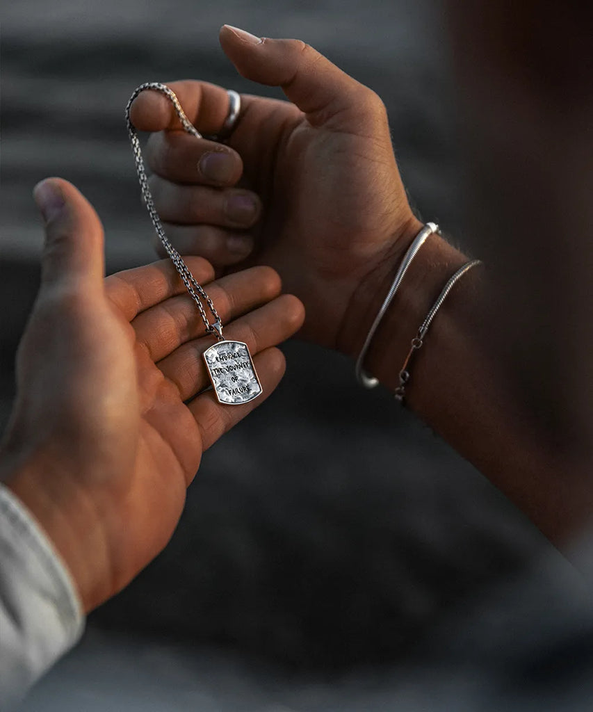  Be Lost Journey Necklace